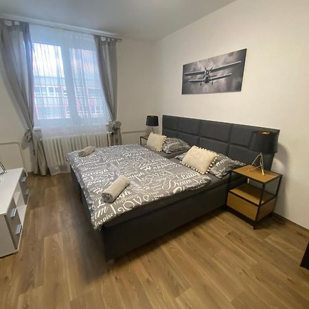 Cerna Ruze - Apartman 3 Plzeň Extérieur photo